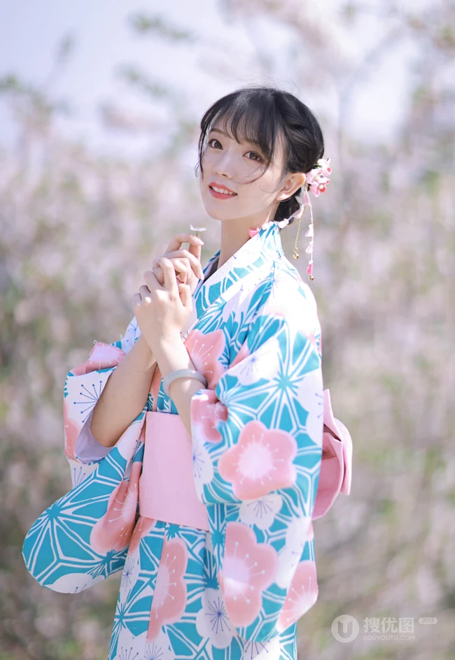 樱花树下的和服少女清新唯美高清摄影艺术写真大图