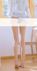 男友衫魅力，修长线条感MM豆梓吖白衣衬衫气质高清写真大图