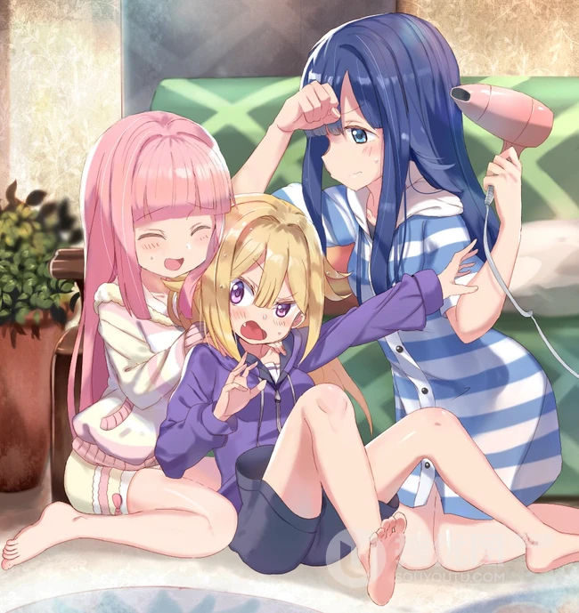 甜美可爱的居家服短裤二次元动漫少女高清插画图片集
