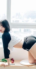 蜜桃臀妹子，清新短发韩国童颜女生佳人Rumi生活写真照图集