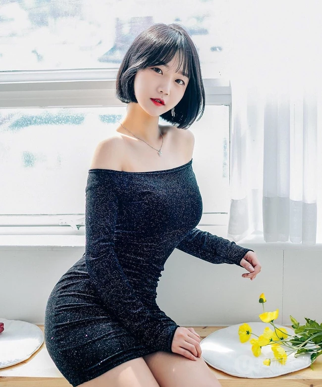 蜜桃臀妹子，清新短发韩国童颜女生佳人Rumi生活写真照图集