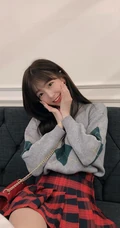 爱吃棒棒糖，泡泡糖的韩国大漂亮女生甜美可爱气质生活照图片