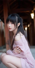 甜美萌新妹子一枚，黑直长发气质女生肩带泳装气质写真图集