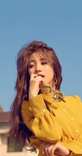韩国明星裴秀智个人手机壁纸