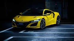 地库炫酷黄色本田跑车&ldquo;Honda NSX&rdquo;高清壁纸