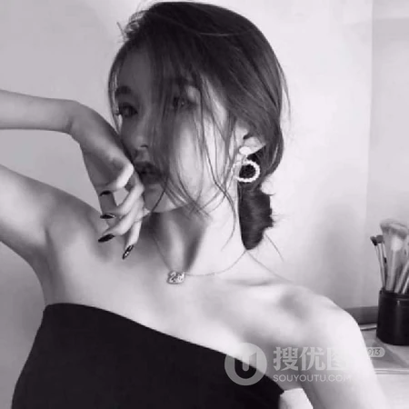 情侣头像真人一人一半，喜欢彰显个性 霸气，超拽情侣头像的速来收藏！