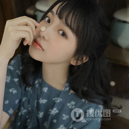 治愈系女生头像 可爱小清新可爱女生居家室内套图头像图片