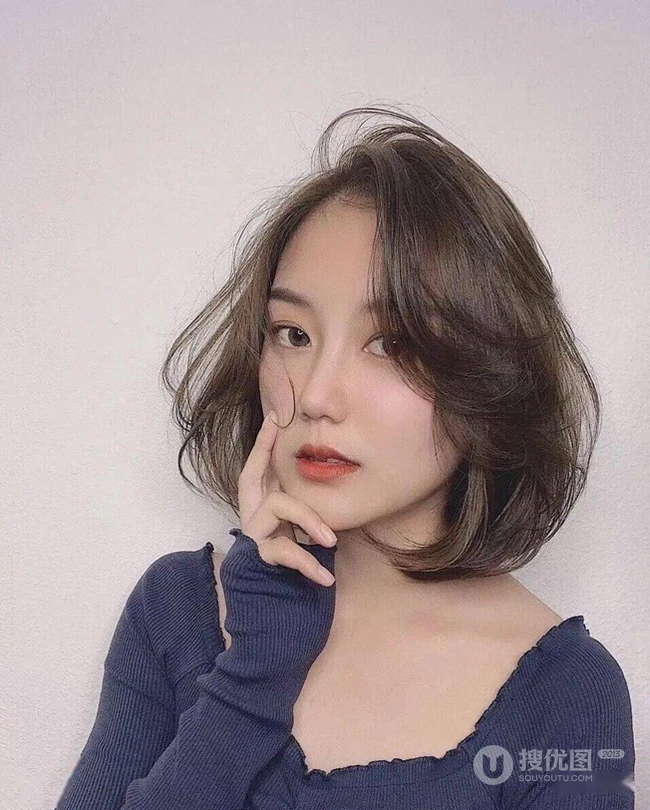 时髦感倍增的发尾烫，适合中长发女生的发尾烫 烫发女生图片集 第11张