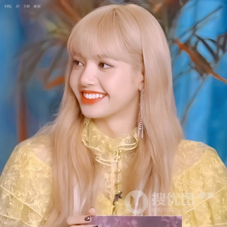女生Lisa头像，Lisa撒娇表情包头像图片