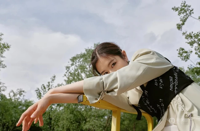 TheG视觉微博发布一组李兰迪最新时尚百变少女着装美照