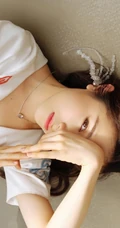 TheG视觉微博发布一组李兰迪最新时尚百变少女着装美照