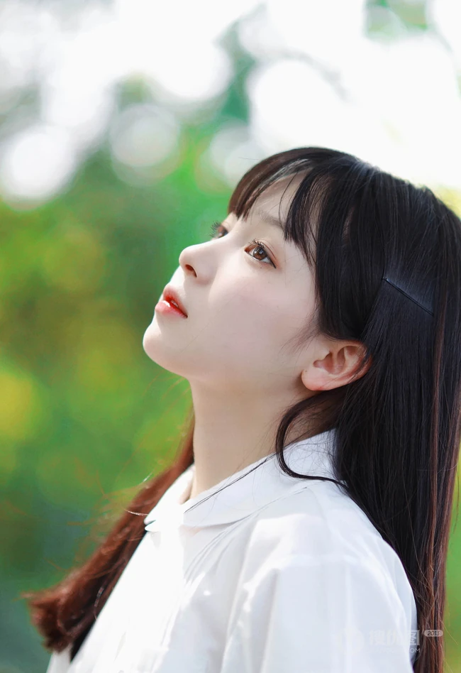 最爱这夏天，清新纯美制服学生妹子，小姑娘户外高清摄影写真集