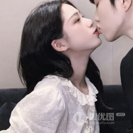 帅到爆炸，美的冒泡，年轻男女情侣头像真人一人一半恩爱图片
