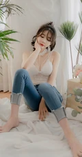苗条身材却很有料啊，精选礼裙蕾丝家居服女生紧身牛仔裤写真图片