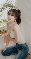 苗条身材却很有料啊，精选礼裙蕾丝家居服女生紧身牛仔裤写真图片