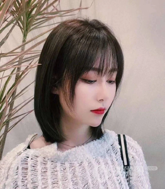 不挑脸型，好看，百搭又气质的&ldquo;锁骨发&rdquo;，2020最洋气的减龄发型图片 第13张