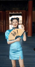 安悦溪双丸子头COS春丽造型北京故宫美拍写真图片
