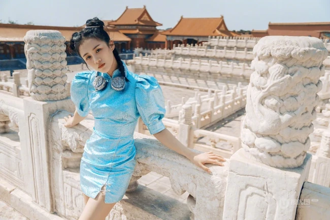 安悦溪双丸子头COS春丽造型北京故宫美拍写真图片