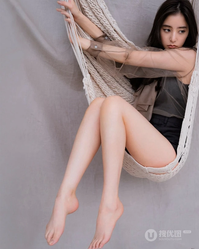 这才是腿玩年啊！神级气质女生新木优子绝美写真图片集