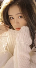 长筒袜女生鹂蔓钢琴前文艺范气质室内写真美照