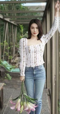 韩丹桐的清爽淡雅夏日休闲风穿衣搭配美照