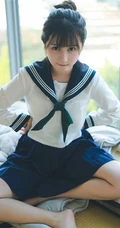 超可爱治愈系浅粉小妹俏皮室内，以及制服短裙街拍写真图片集
