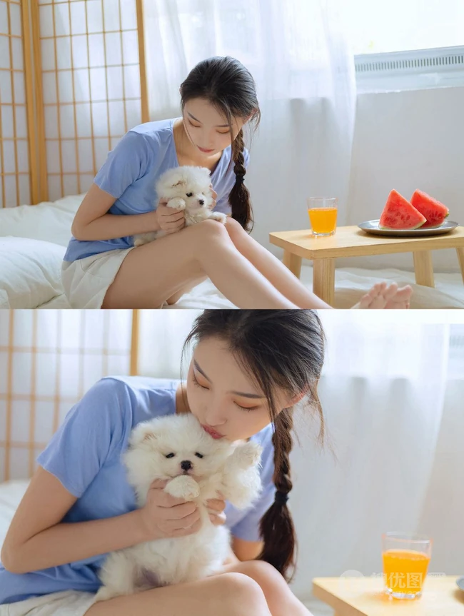 甜甜的麻花辫女孩和她的茶杯犬温馨唯美居家写真图片