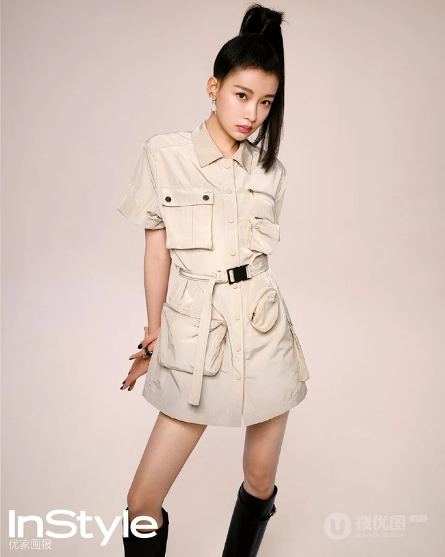 孙怡高扎马尾酷美装扮登杂志写真，多套服饰诠释个性都市女孩魅力