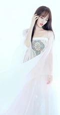 仙气飘飘小姐姐，喜欢倪张嘉倪工作室晒古风汉服仙气写真美照