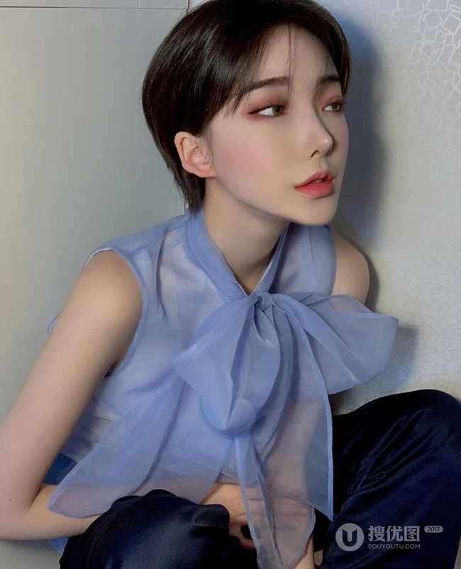 女生超短发，你敢尝试这种&ldquo;帅气&rdquo;又清爽的假小子中性发型吗？ 第5张