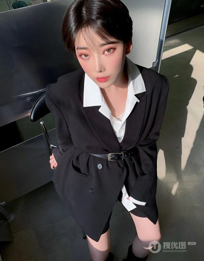 女生超短发，你敢尝试这种&ldquo;帅气&rdquo;又清爽的假小子中性发型吗？ 第17张