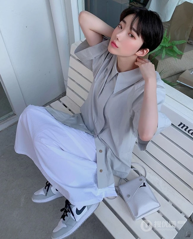 女生超短发，你敢尝试这种&ldquo;帅气&rdquo;又清爽的假小子中性发型吗？ 第12张