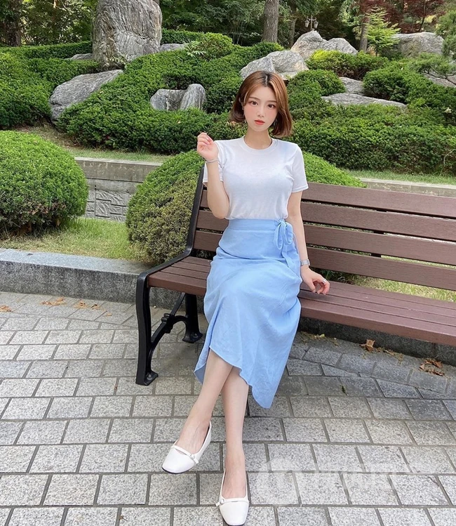 趁着夏天，尝试一下最火短发减龄发型吧，一组中分齐肩短发女生好看图片欣赏 第10张