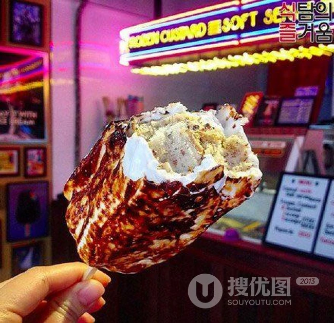韩国路边美食小吃之一，美味的烤棉花糖冰激凌图片 第2张