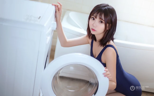 腿型很好看的绝美气质少女紧身衣系列高清室内艺术摄影写真图片