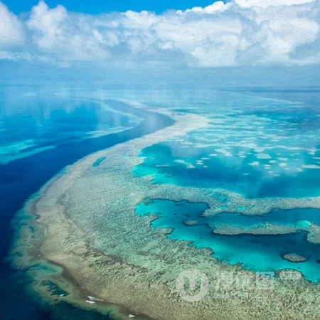 面朝大海春暖花开，选个好心情的蔚蓝大海唯美风景头像图片吧