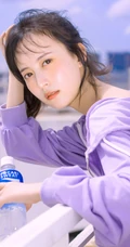 骨感美，浅粉浅粉的苗条骨感纤细线条少女户外街拍美照