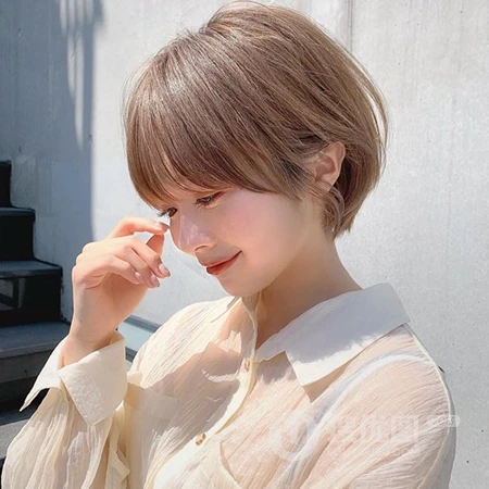 短发女生头像，清爽可爱的短发女生微信头像图片