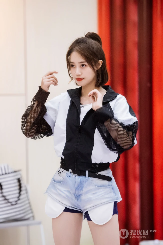 越来越有魅力了，蓝盈莹《乘风破浪的姐姐》超美美图集锦