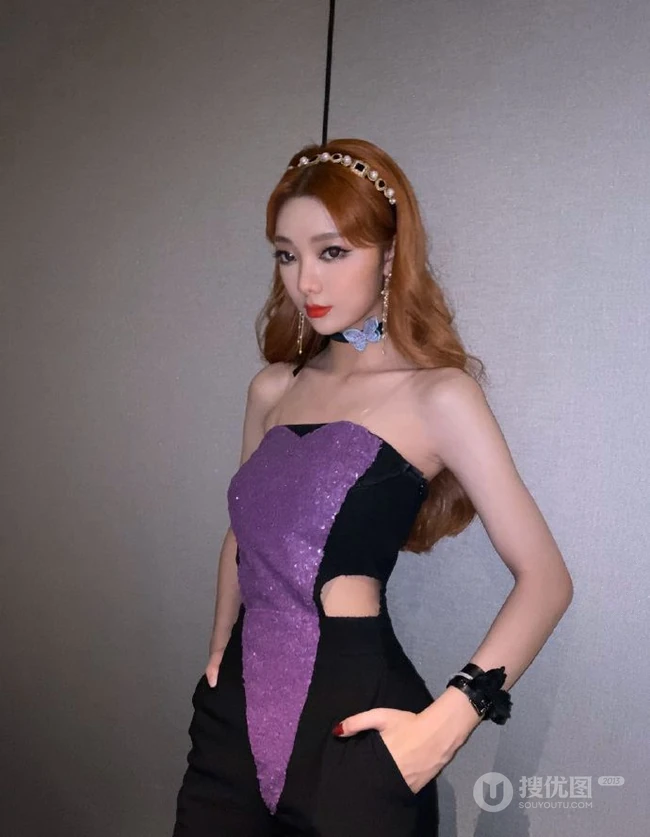 礼裙装李紫婷的太会穿，治好突发性耳鸣的李紫婷微博再次晒照