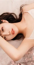 温柔可人肩带睡裙女生Shika小鹿鹿唯美室内写真图集