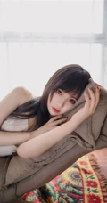 温柔可人肩带睡裙女生Shika小鹿鹿唯美室内写真图集