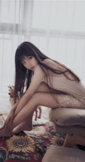 温柔可人肩带睡裙女生Shika小鹿鹿唯美室内写真图集