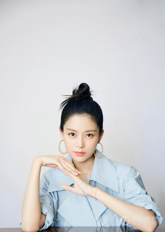 山东女明星王媛可连衣裤装清爽写真照