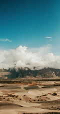 山顶小路等风景高清手机壁纸，走在上面一定心旷神怡。