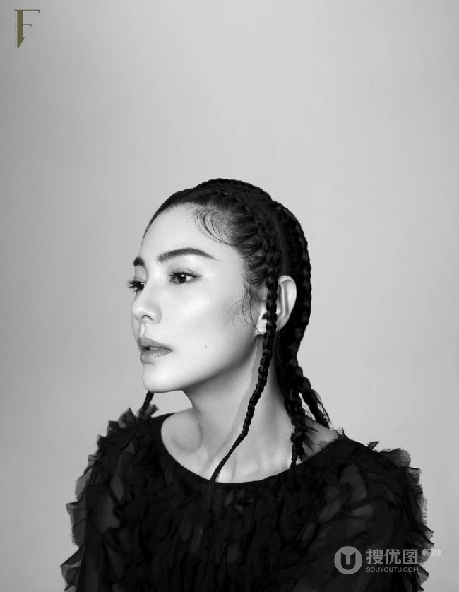 张雨绮脏辫发型登《ICON-F时尚画报》杂志时尚写真图集