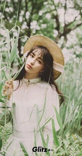女生歌手七穗唯美森系户外写真
