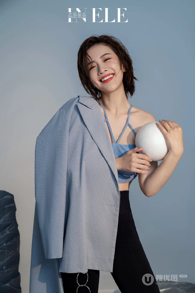 眼神会说话的山东女演员李春嫒百变气质写真杂志大片