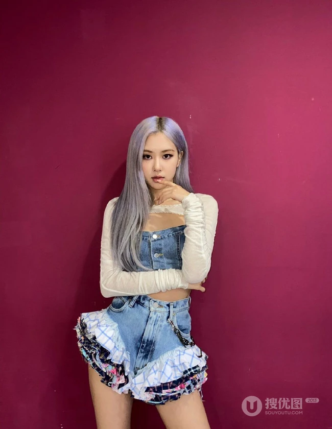 rose朴彩英气质时尚个性牛仔裙装扮写真图片