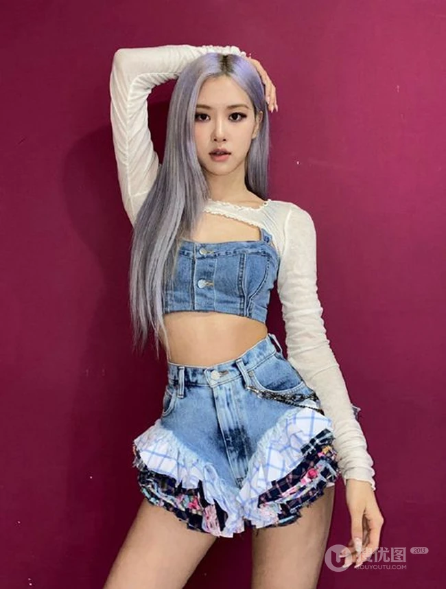 rose朴彩英气质时尚个性牛仔裙装扮写真图片